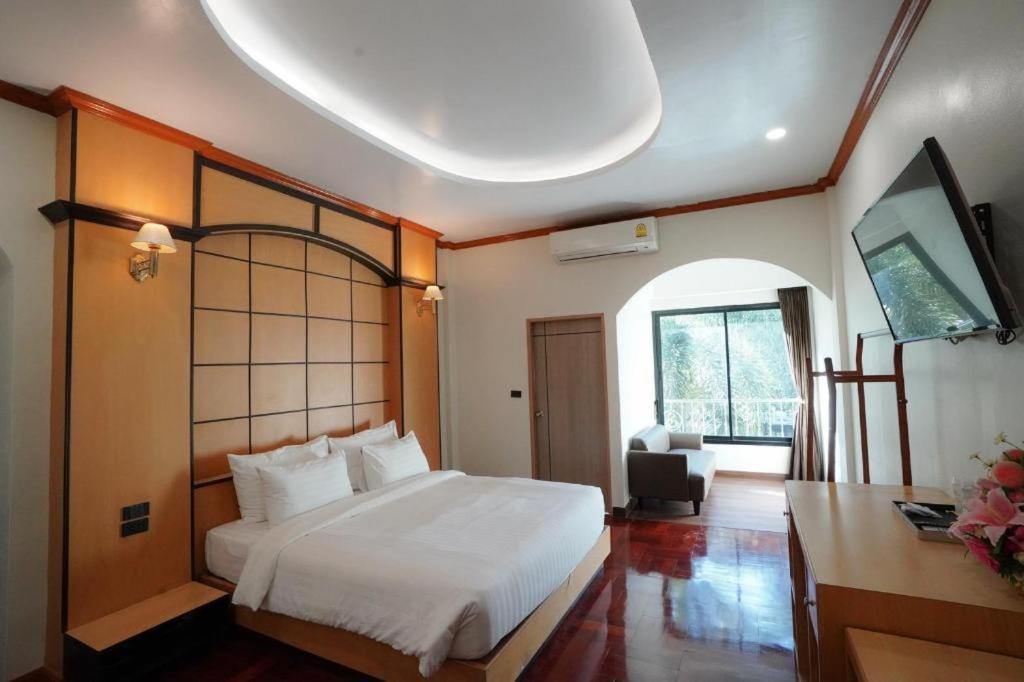Siam River Resort Chaiyaphum Exterior photo